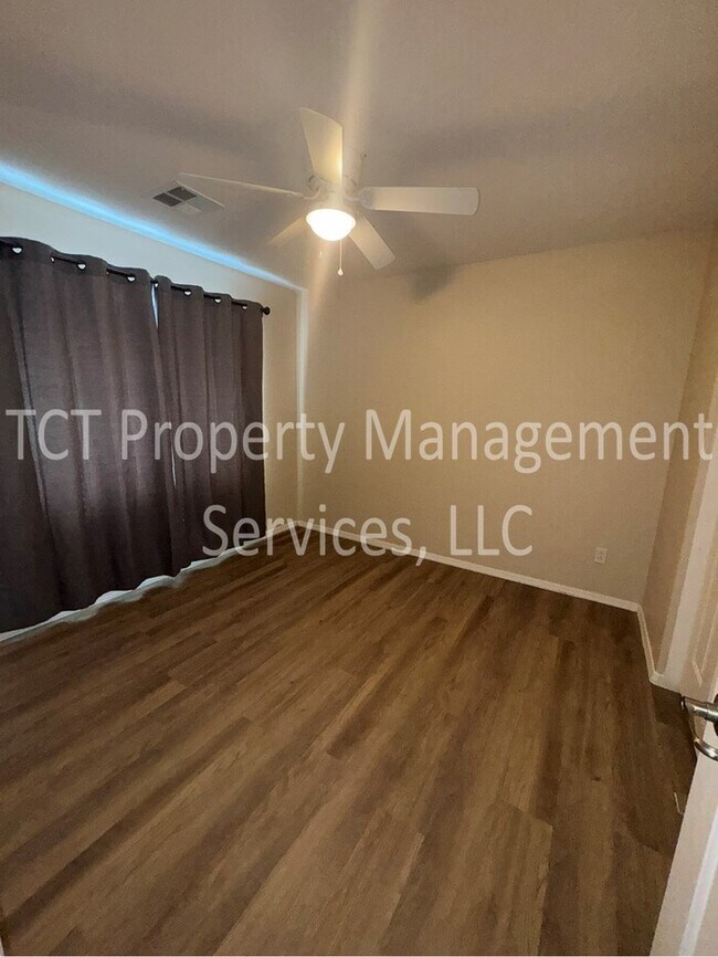 Building Photo - Spacious 4 Bedroom Home In San Tan Ranch