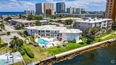 Building Photo - 999 N Riverside Dr
