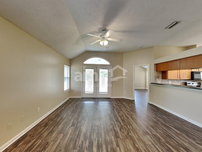 Building Photo - 6037 Scenic Meadow Ln