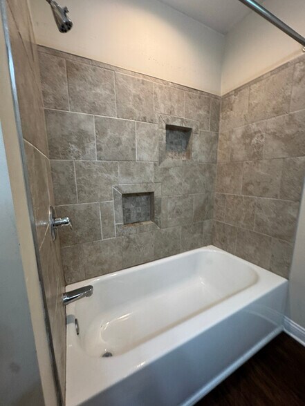 Building Photo - 1667 Costigan Dr