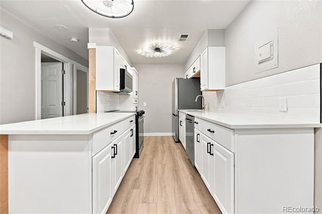 Building Photo - 1612 Cottonwood Dr