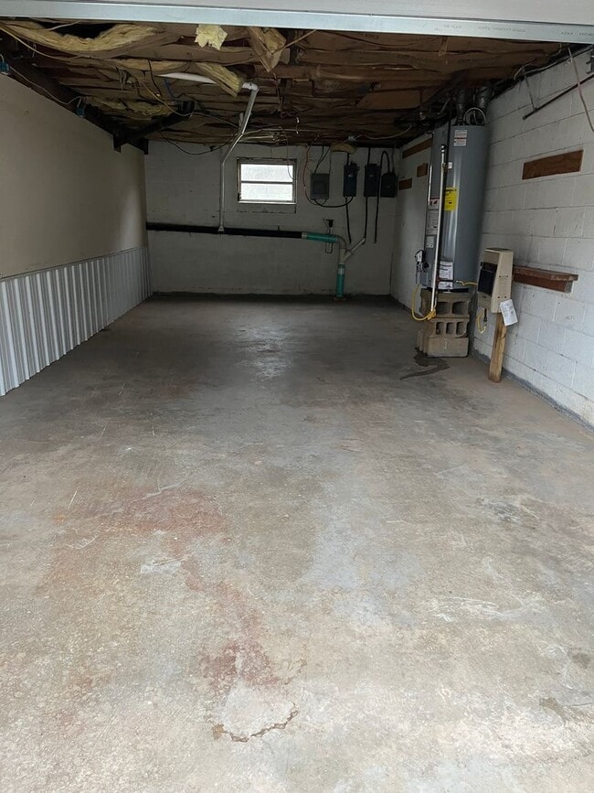 Building Photo - 200 South St