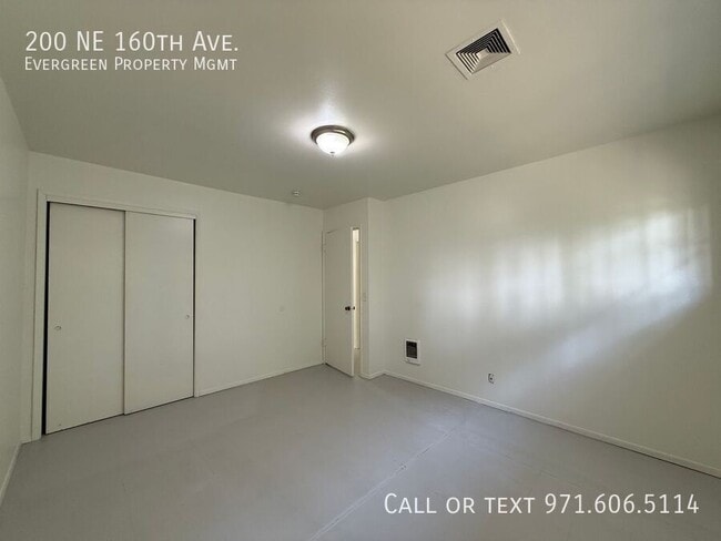 Building Photo - 200 NE 160th Ave