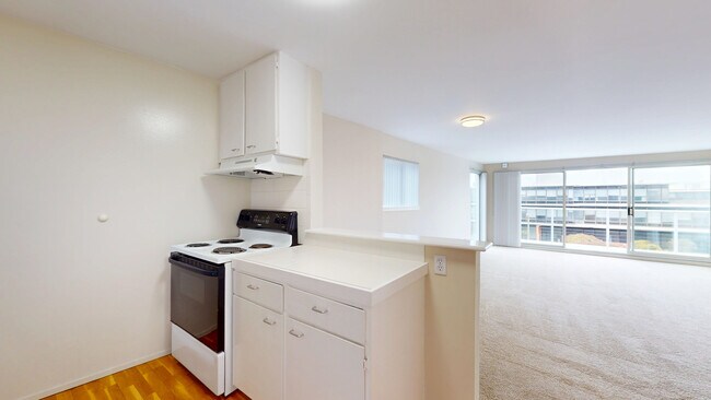 Building Photo - 59 Lupine Ave
