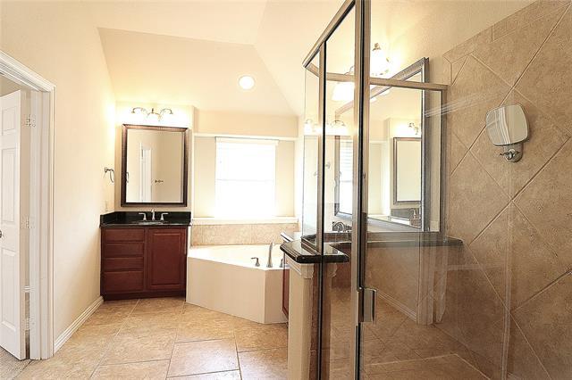 Building Photo - 2461 Embleton Dr