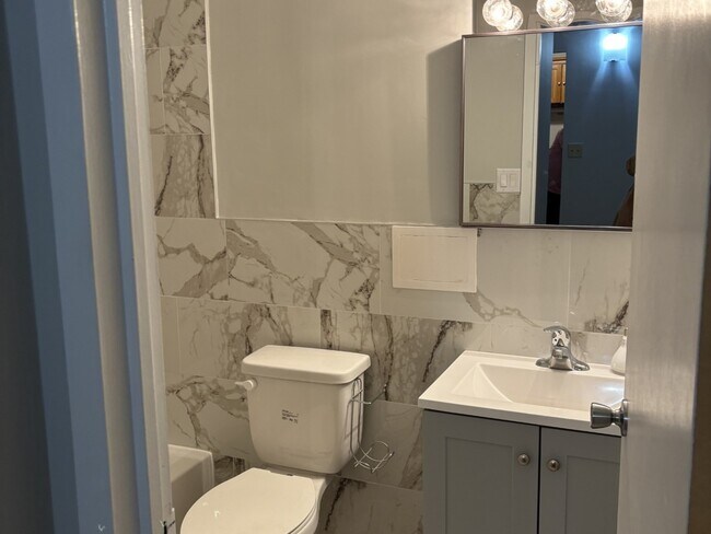 Building Photo - 9074 W Terrace Dr