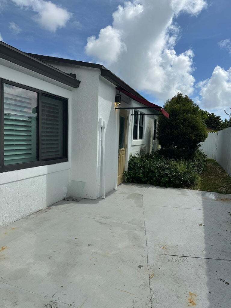 Building Photo - 2940 Cherokee Rd