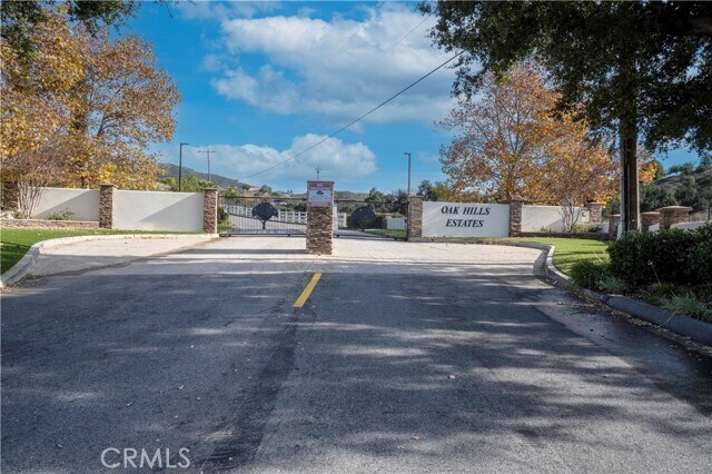 Building Photo - 37420 Leta Dr