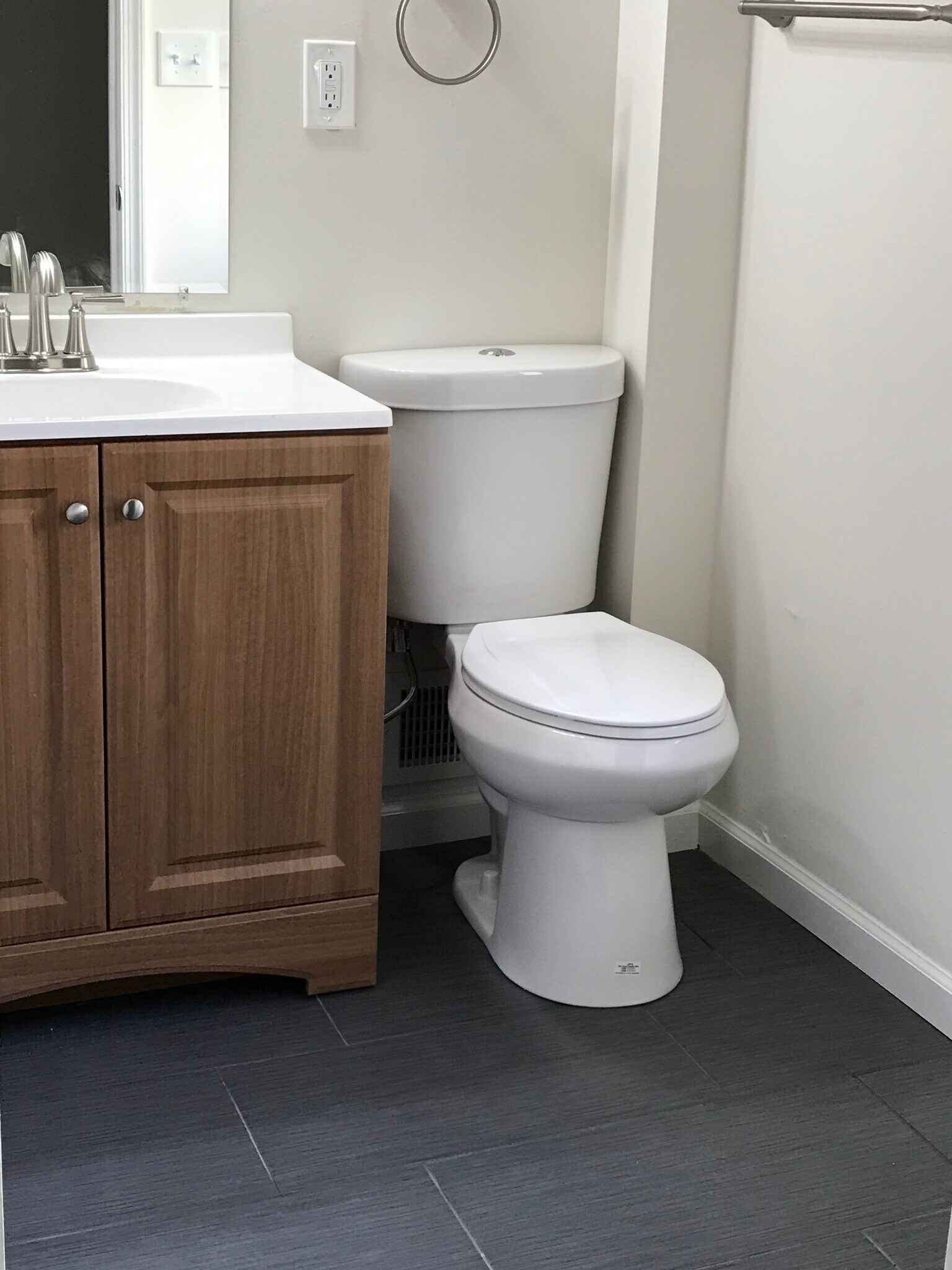 Building Photo - 510 S Juniper St