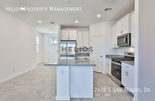 Building Photo - 2478 E San Miguel Dr