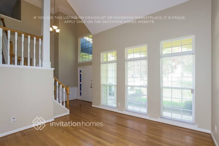 Building Photo - 645 Clearbrook Rd