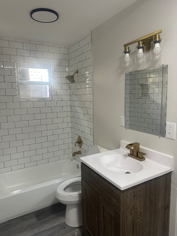 Building Photo - 1277 E 18th Ave