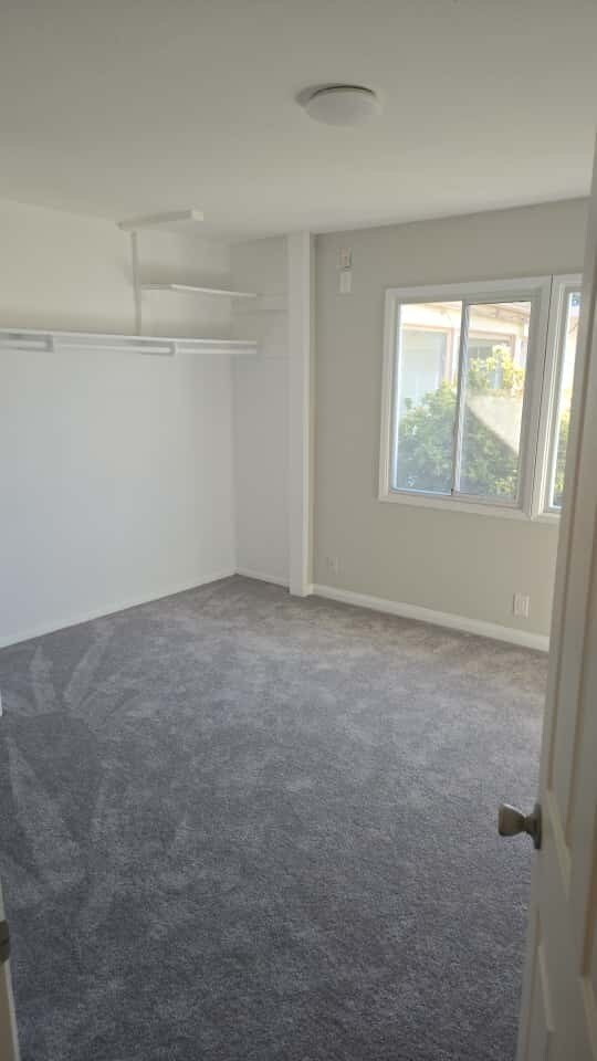 Building Photo - House for Rent