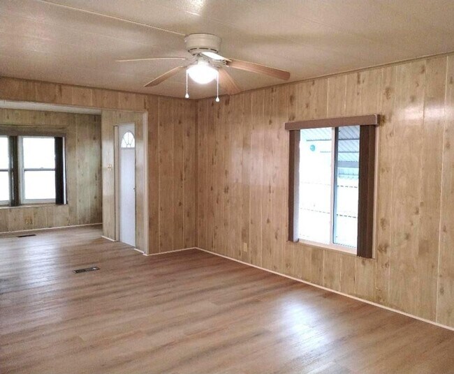 Building Photo - 9283 Denmarsh Dr