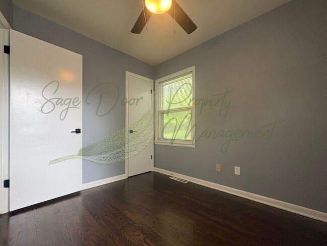 Building Photo - MODERN RENOVATIONS!!!