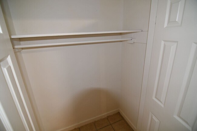 Building Photo - Must See!  Newly renovated, 3 bedroom, 1 bath home in Brownsfield off Plank Road