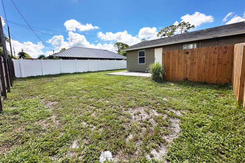 Building Photo - 6171 Heather St