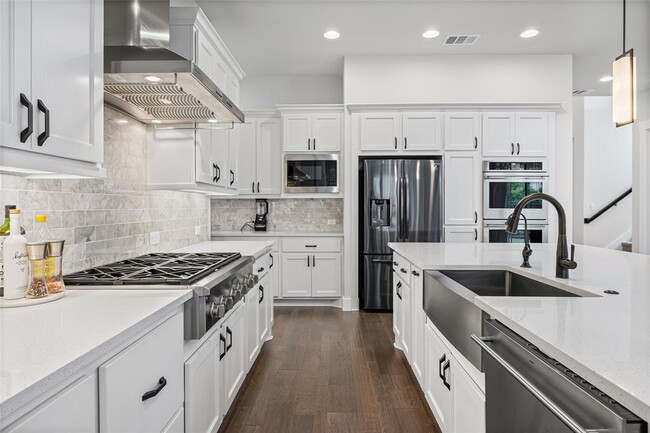 Building Photo - 2308 Berkleys Brook Dr