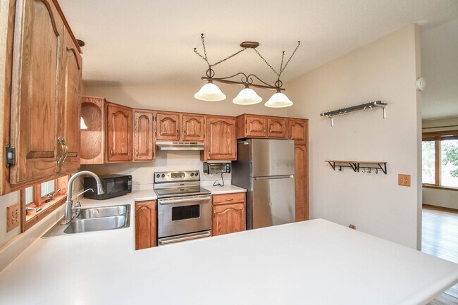 Building Photo - Spacious 4-Bedroom Acreage with Stunning Views Near Hartford — 1.5 Acres of Country Living!