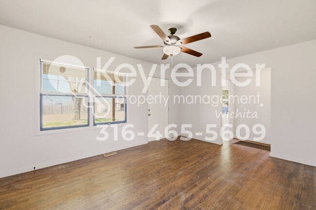 Building Photo - 2322 S Emporia St