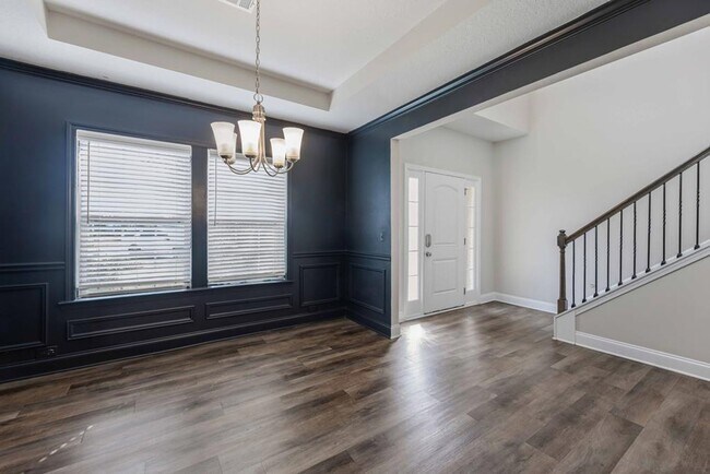 Building Photo - 112 White Oak Pl