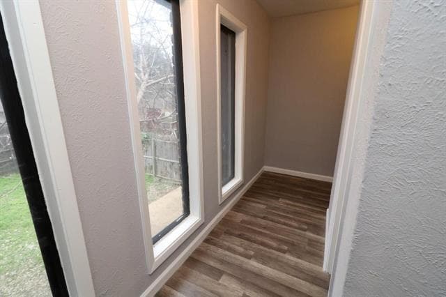 Building Photo - 806 Courtenay Pl