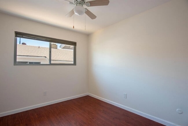 Building Photo - 1319 Grand Ave