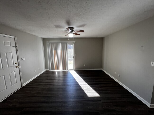 Building Photo - 4107 Blue Lick Ct