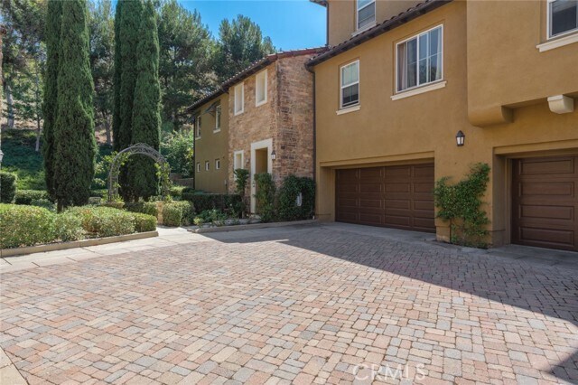 Building Photo - 63 Gingerwood