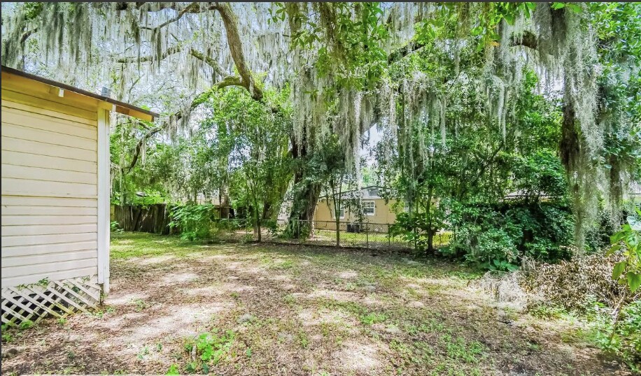 Building Photo - 9043 9th Ave