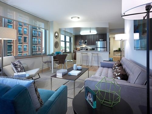 Primary Photo - 1 Pershing Rd