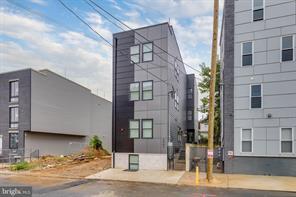 Building Photo - 3962 Parrish St