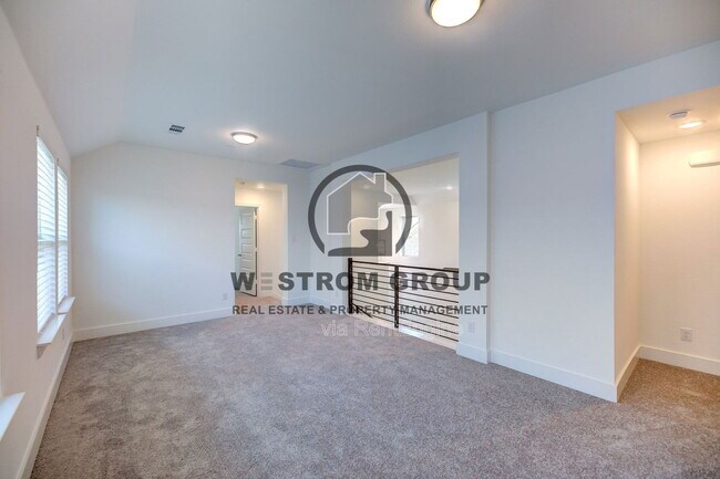 Building Photo - 12417 Iveson Dr