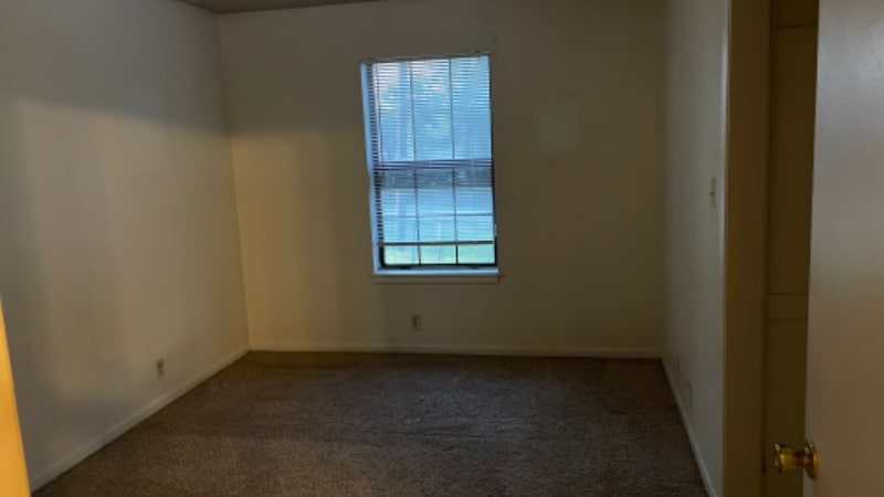 Building Photo - 1603 W Elm St