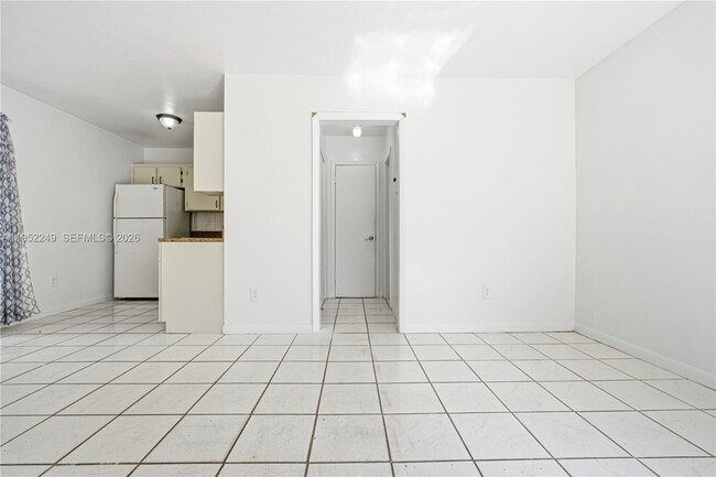 Building Photo - 1333 NW 15th St