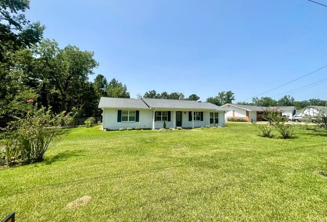 Building Photo - 539 Luckney Rd