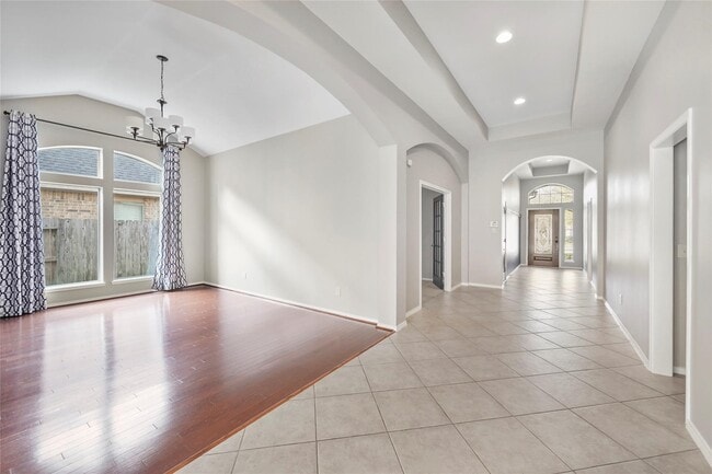 Building Photo - 2886 Woodland Glen Ln