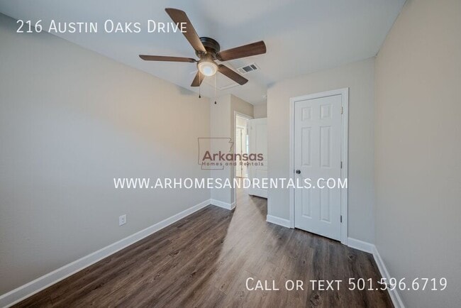 Building Photo - 216 Austin Oaks Dr
