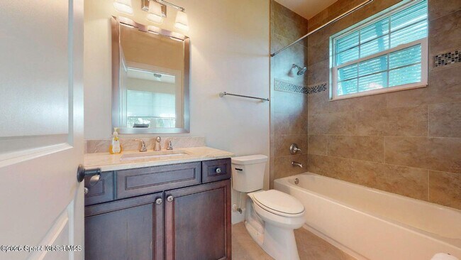 Building Photo - 100 8th Ave