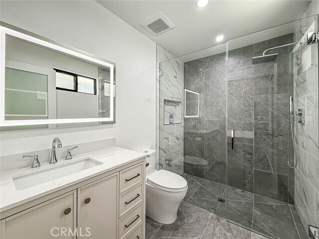Building Photo - 22921 Dolorosa St