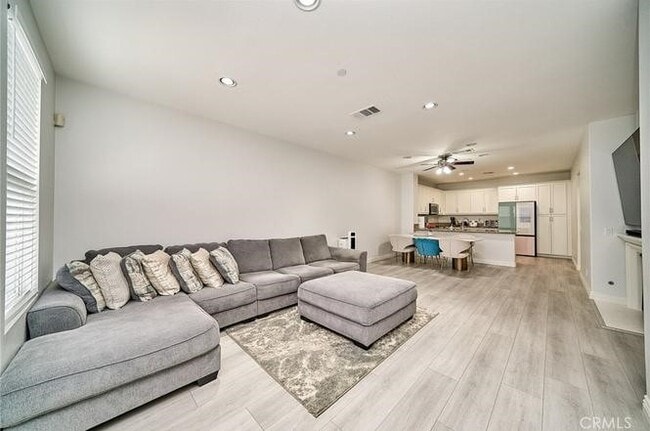 Building Photo - 12573 Montaivo Ln