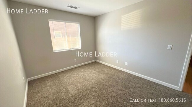 Building Photo - 10317 E Kiva Cir