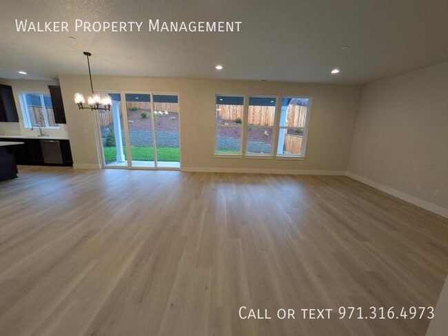 Building Photo - 1000 E Rork Ct