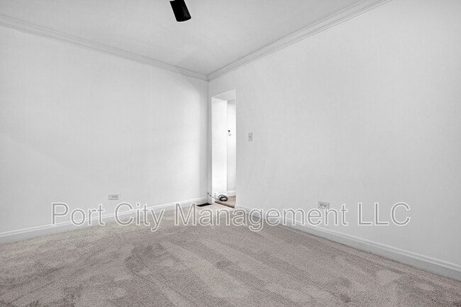 Building Photo - 3802 Hudson St