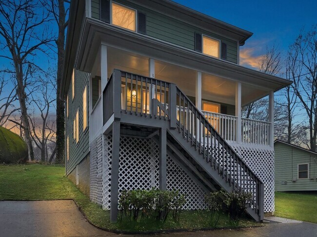 Building Photo - 3382 Lake Valley Rd NW