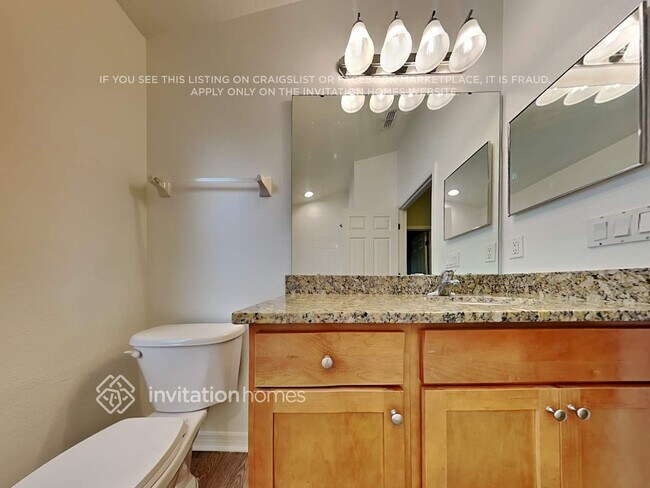 Building Photo - 1151 Sophia Blvd