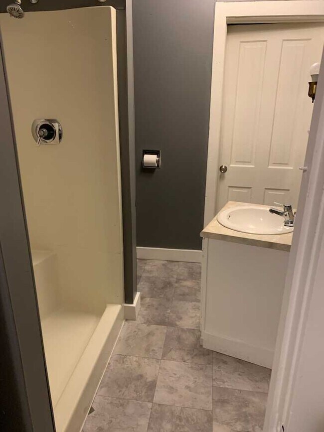 Building Photo - 415 W Front St