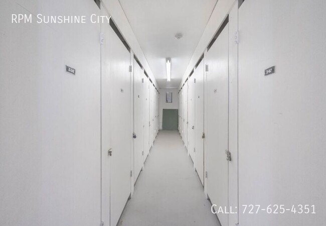 Building Photo - 6161 Gulf Winds Dr