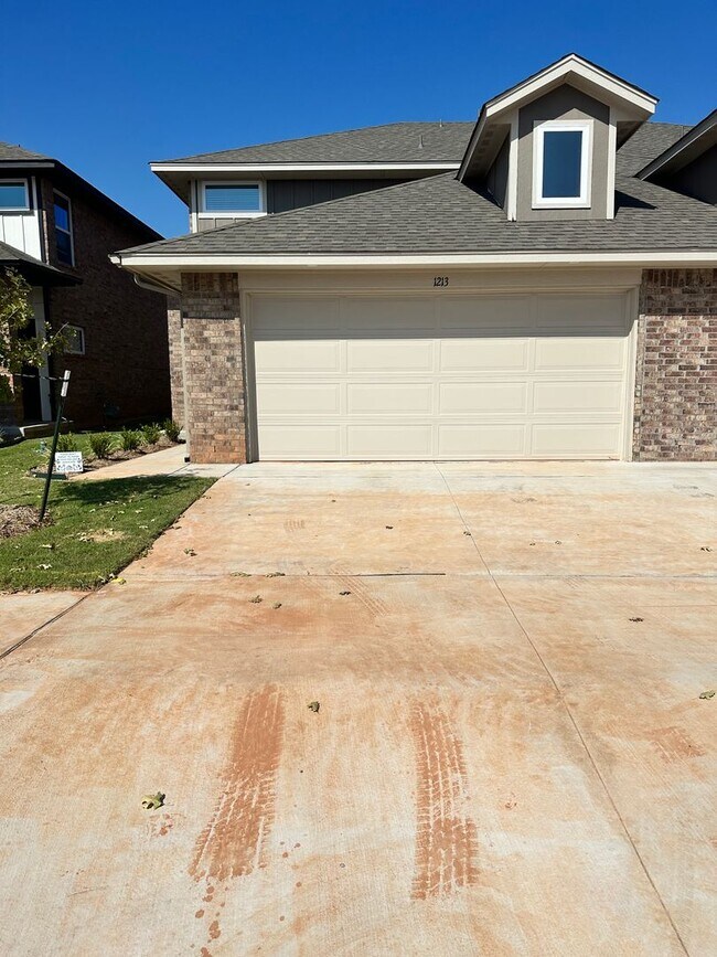 Building Photo - First Month Free!