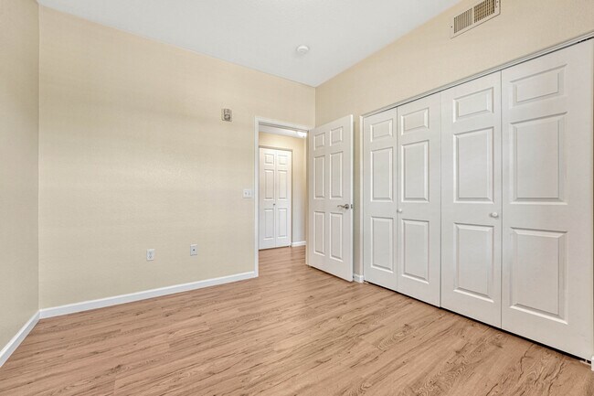 Guest Bedroom - 10805 Twenty Mile Rd